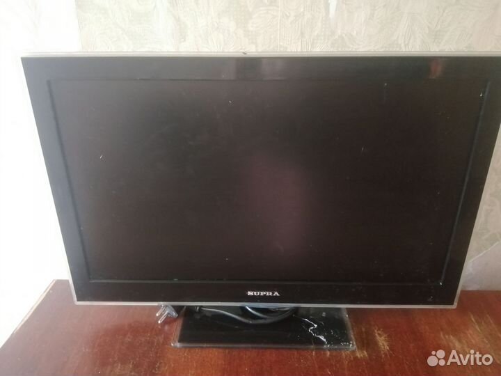 Телевизор на запчасти экран разбит