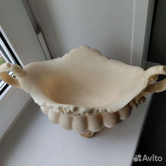 Ваза-ладья конфетница из полистоуна