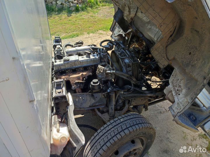 Isuzu ELF (N-series) изотермический, 1996