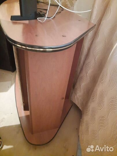 Тумба под телевизор угловая