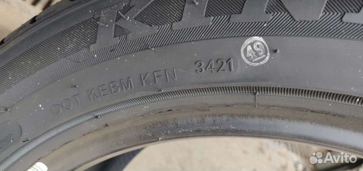 Kinforest KF-550 245/45 R17 99