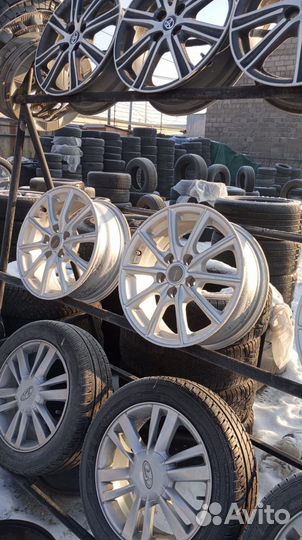 Bridgestone. R-16. 5x114.3.цо60.1