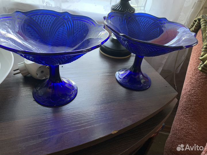 Ваза для фруктов синее стекло