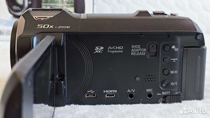 Видеокамера Panasonic HC-V770