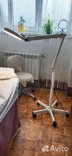 Лампа лупа для косметолога Б/у