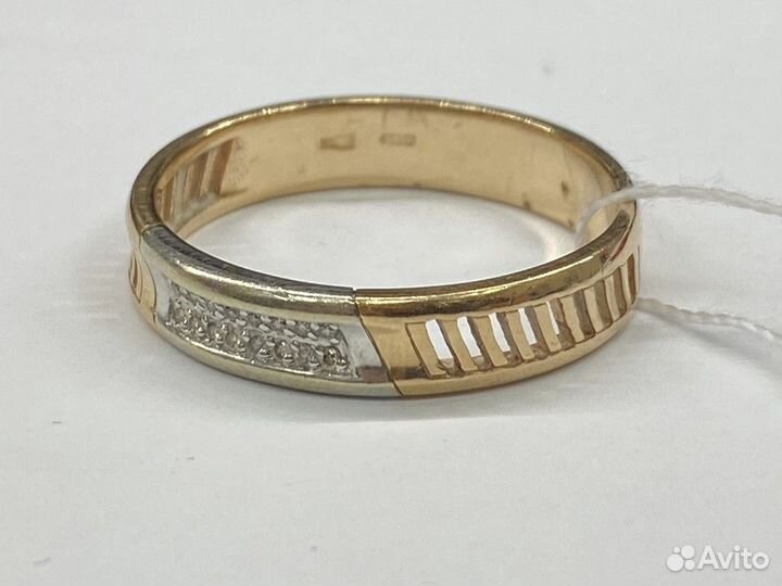 Кольцо с камнями бриллиант золотое