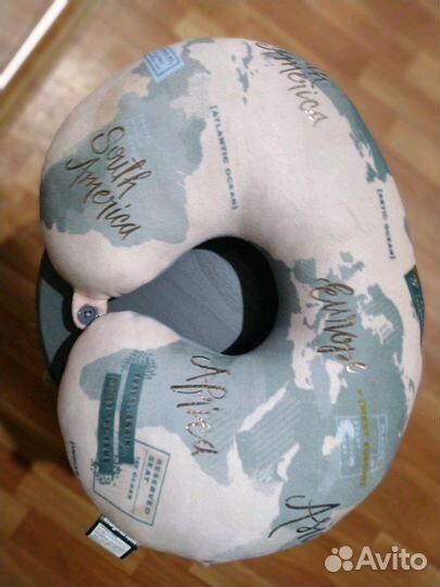 Подушка для путешествий
