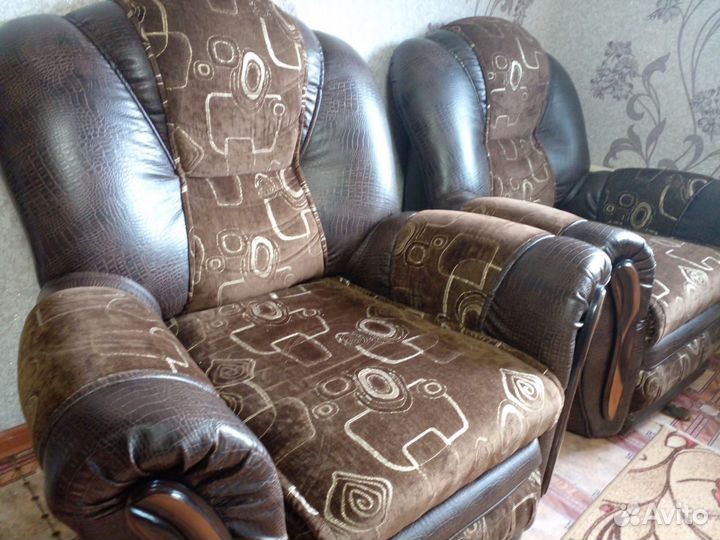 Диван с креслами
