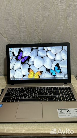 Ноутбук asus