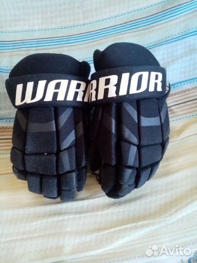 Краги хоккейные