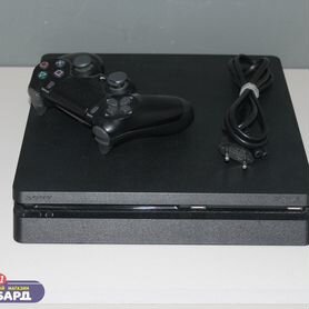 Игровая приставка Sony PlayStation 4