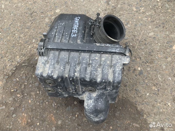 Корпус воздушного фильтра Hyundai Santa Fe Classic