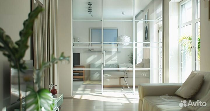 Стеклянная дверь