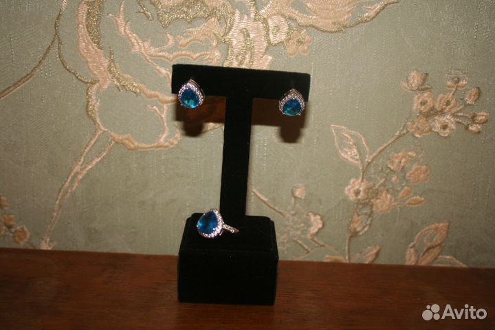 Украшения серьги, колье, кольца