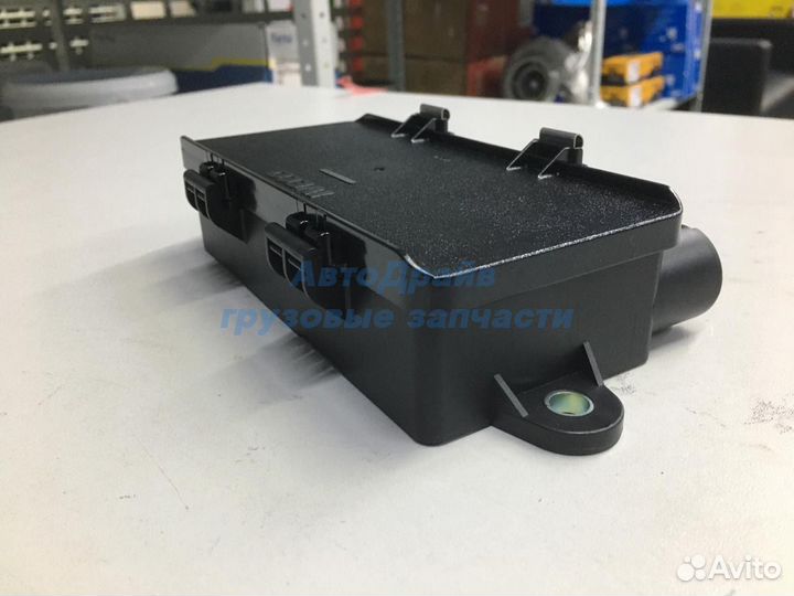 Блок предохранителей Ивеко Стралис 504071256