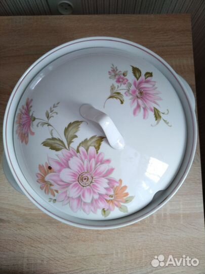 Столовый сервиз 