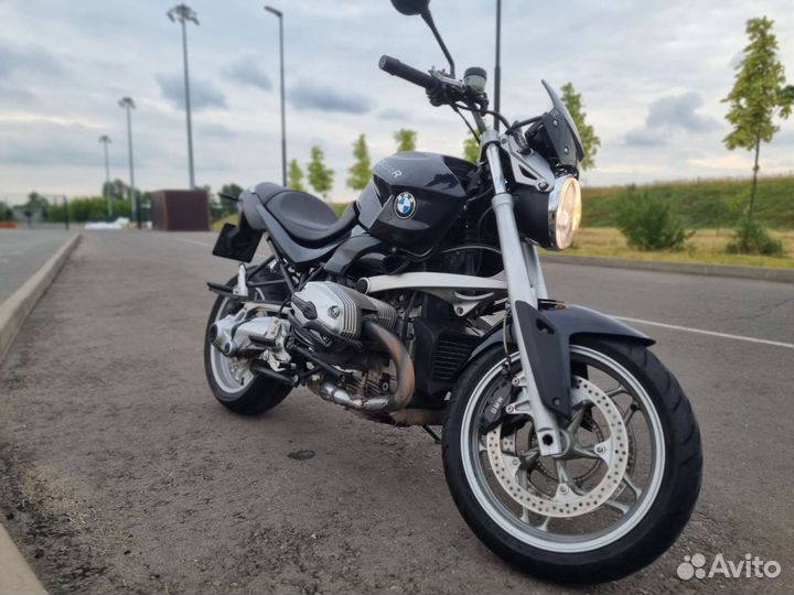 BMW R1200R