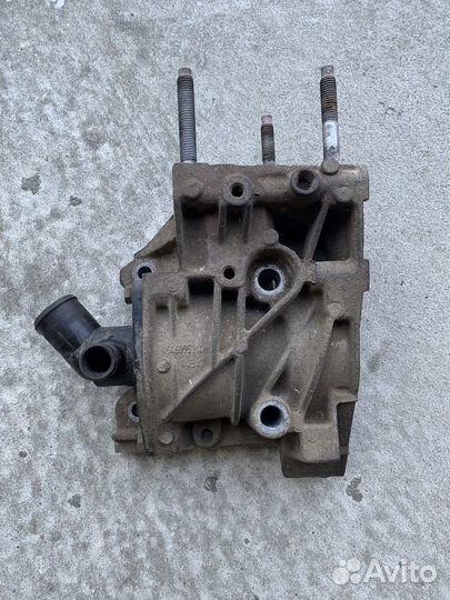 Корпус помпы Peugeot 206 1.4