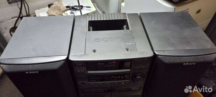 Кассетные магнитолы, есть и hi-fi музыка