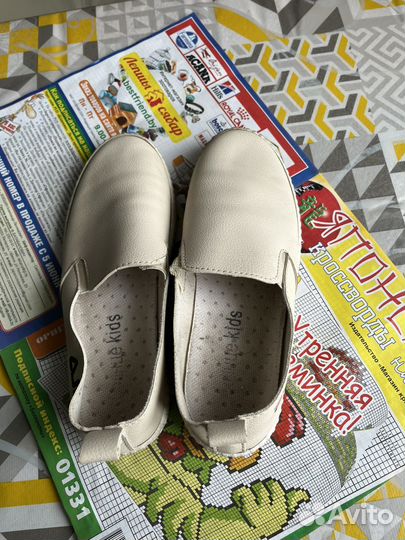 Кроссовки для девочки 33 размер