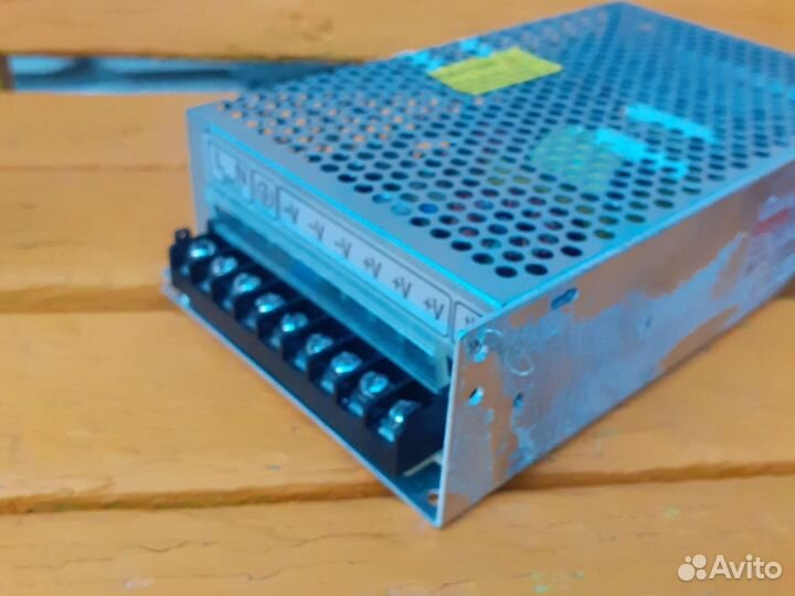 Блок питания HTS-200M-12