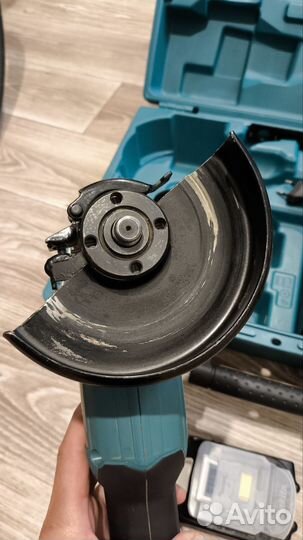 Аккумуляторная ушм болгарка Makita dga 504