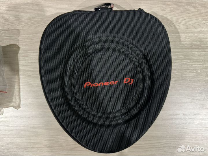 Комплект контроллер для диджея Traktor S4 mk2