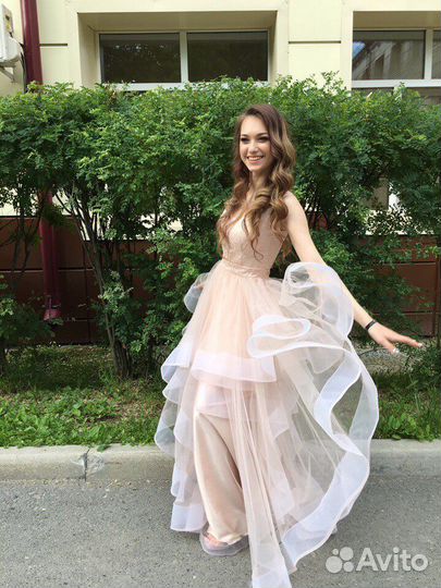 Вечернее платье