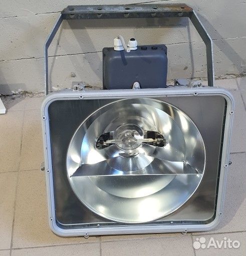 Прожектор уличный