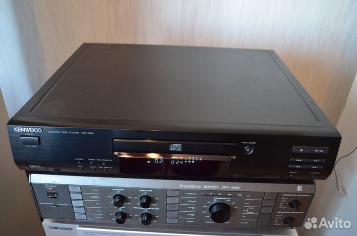 CD-проигрыватель Kenwood DPF-1030