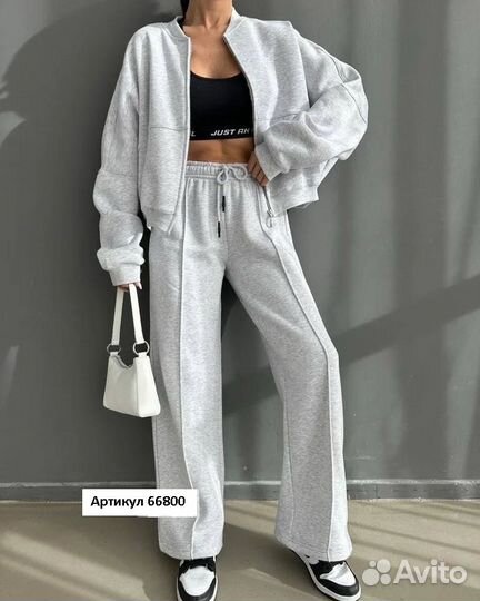 Костюм женский