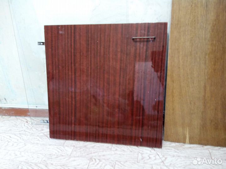 Полки, дверцы,мебельные стёкла,зеркало,другое