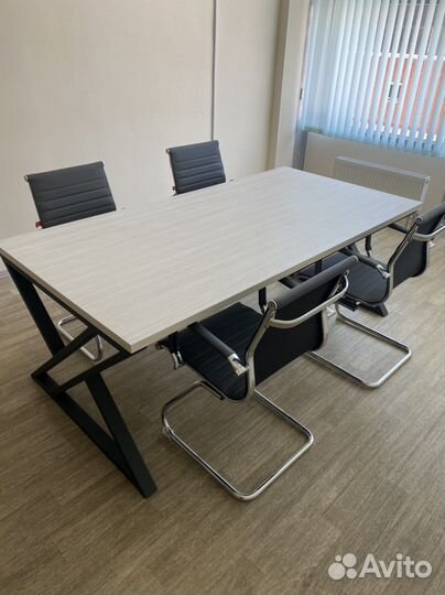 Стол лофт для переговорной на заказ