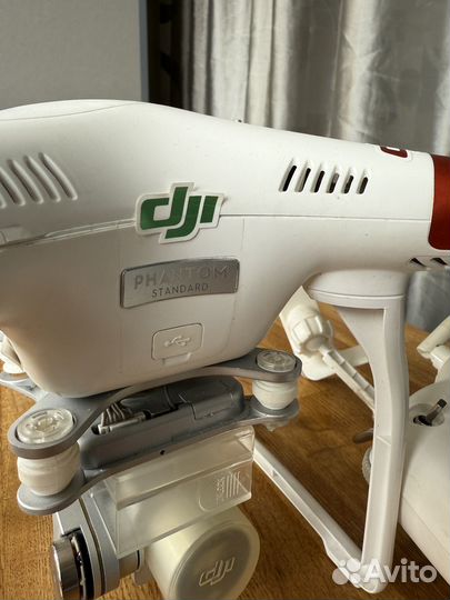 Квадрокоптер DJI phantom 3