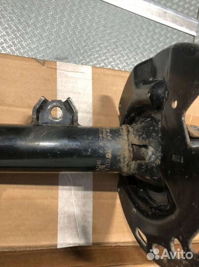 Стойка передняя lexus rx 200 t