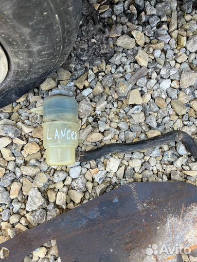 Бачок гур mitsubishi lancer 10 1.8