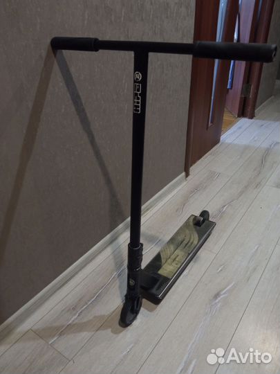 Трюковой самокат hipe h5