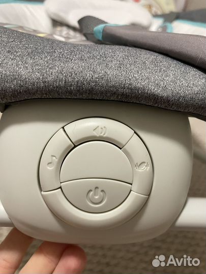 Шезлонг для новорожденных