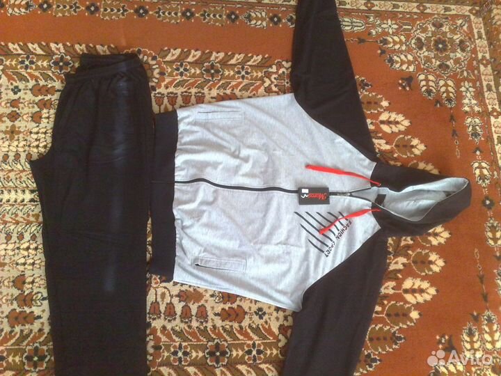 Костюм спортивный новый 60-64р