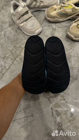 Сланцы босоножки кроксы adidas