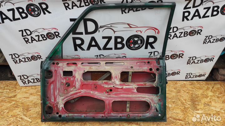 Дверь правая BMW E21