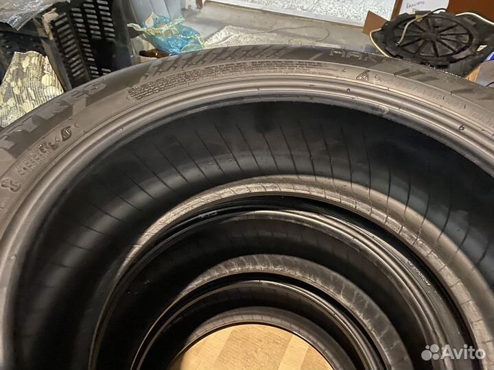 Nokian Tyres Hakkapeliitta 9 245/50 R18