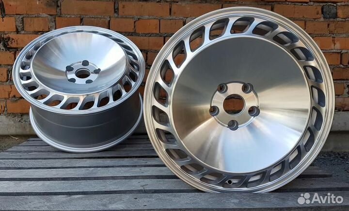 Oldschool r17 5-112 новые литые диски