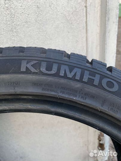 Kumho WinterCraft Ice WI31 215/45 R17 91T