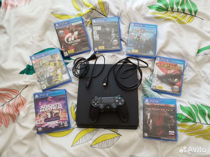 Sony playstation 4 1tb + 7 игр