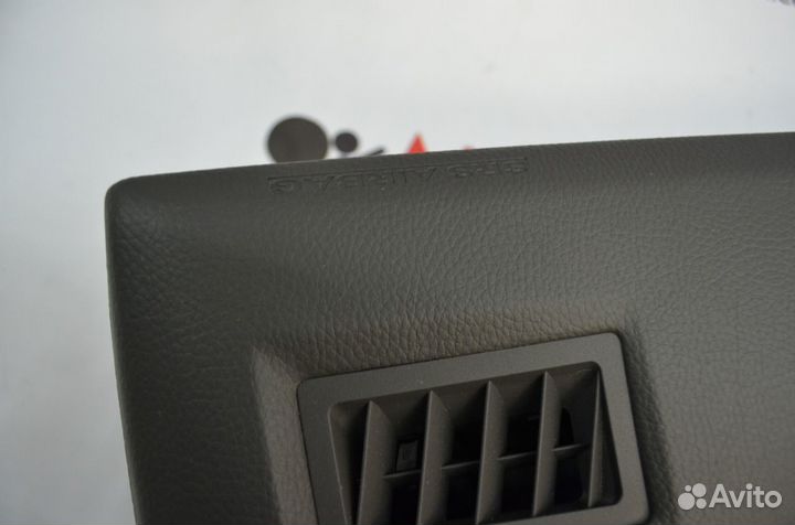 Торпедо панель приборов Toyota Corolla