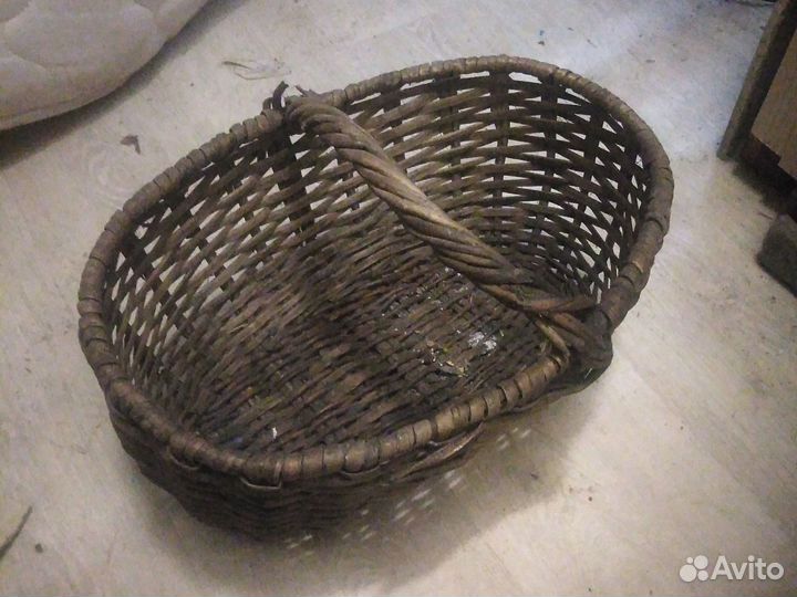 Корзина плетеная