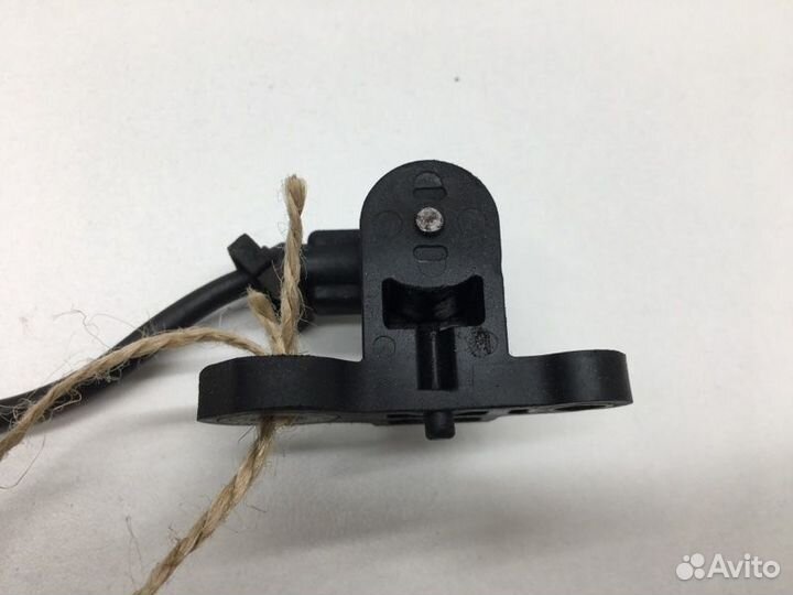 Датчик положения коленвала Mazda Premacy CP8W fpde