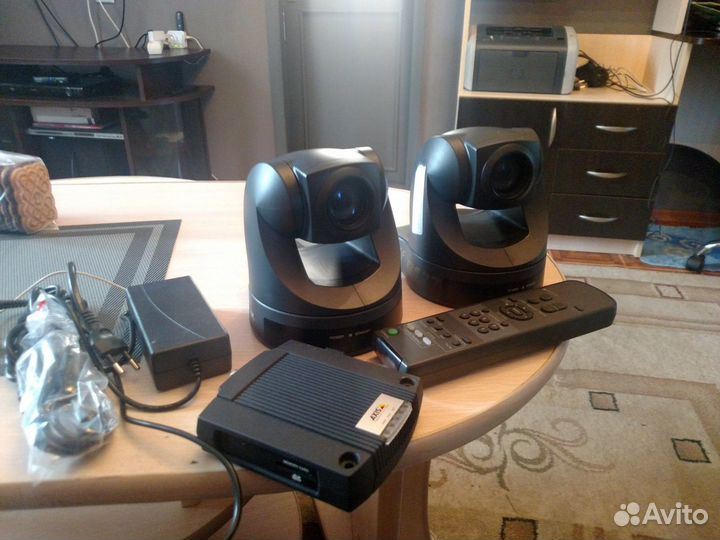 Видеокамера поворотная sony EVI-D70 + допы