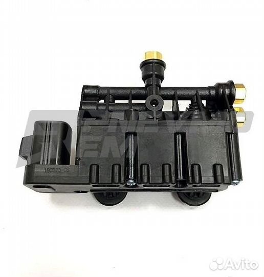 Блок клапанов пневмоподвески Land Rover Sport L320